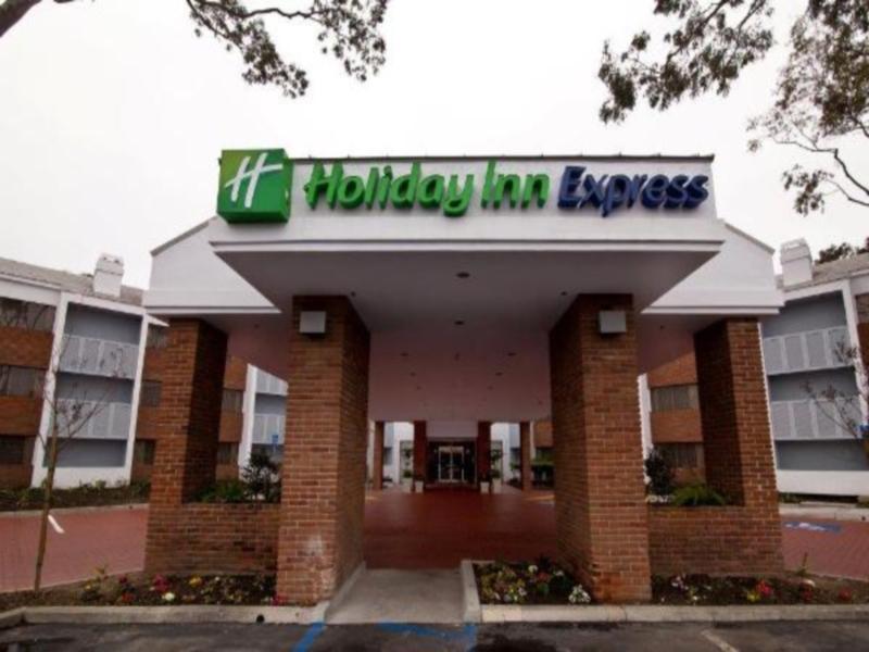 Holiday Inn Express Port Hueneme Exterior foto